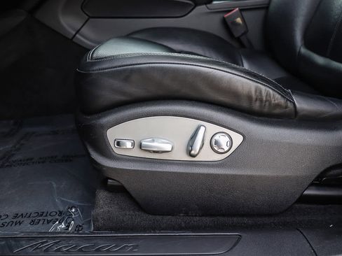 Used 2018 Porsche Macan Sport Edition image 20