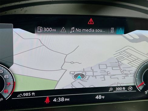 Used 2023 Audi Q5 2.0T Prestige w/ Prestige Package image 16