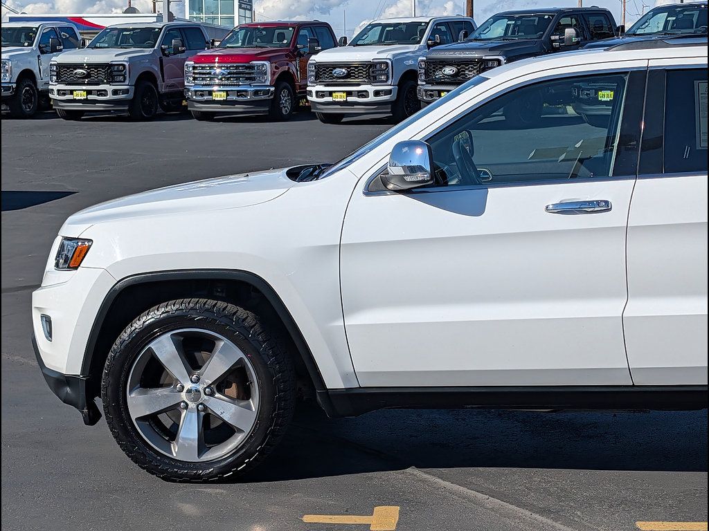 Used 2016 Jeep Grand Cherokee Limited AWD/4WD image 10