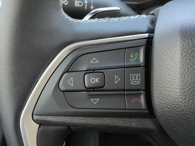 New 2027 Jeep Grand Cherokee Altitude RWD image 24