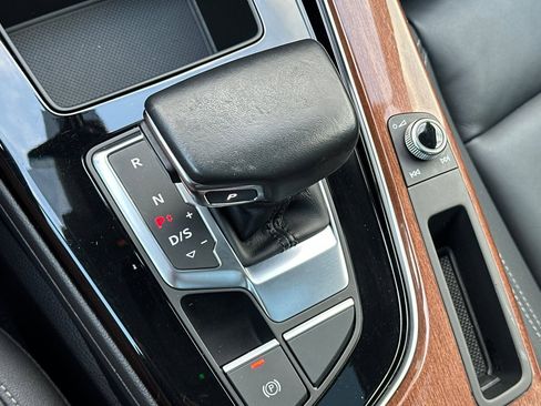 Used 2022 Audi A4 2.0T Premium image 22