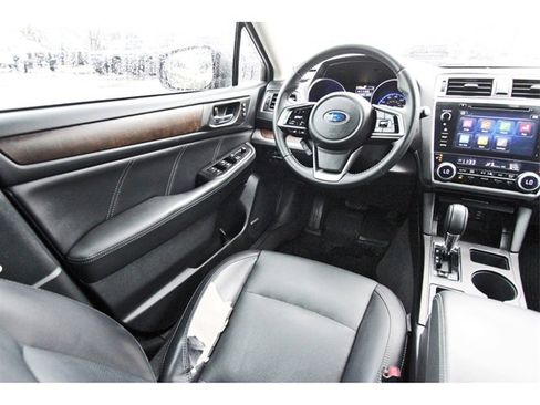 Used 2018 Subaru Outback 2.5i Limited image 7