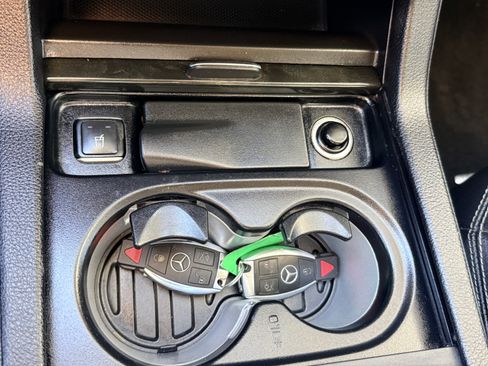 Used 2015 Mercedes-Benz GL 450 4MATIC image 34