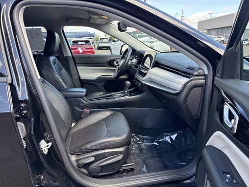 Used 2022 Jeep Compass Limited AWD/4WD image 17