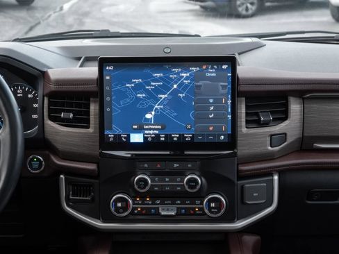Used 2024 Ford Expedition Limited image 35