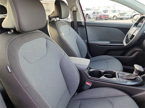 New 2025 Kia K4 LXS image 16