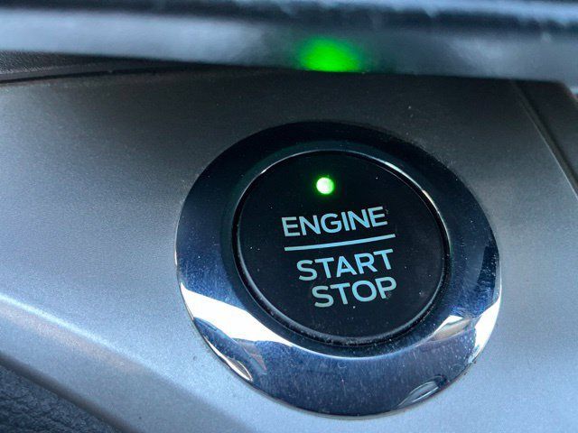 Used 2020 Ford Explorer XLT w/ Equipment Group 202A AWD/4WD image 15