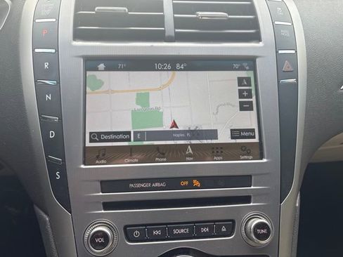 Used 2018 Lincoln MKZ Reserve FWD image 2