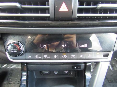 Used 2021 Kia Seltos SX image 46