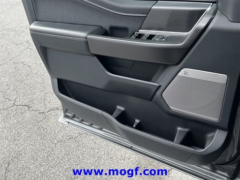 Used 2025 Ford F150 Lariat w/ Equipment Group 501A Mid image 21