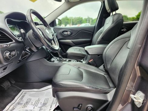 Used 2020 Jeep Cherokee Limited AWD/4WD image 18