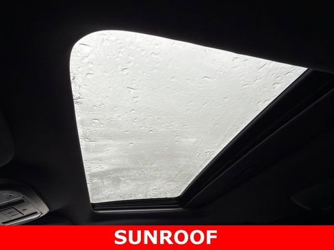 Used 2023 Dodge Durango GT image 3