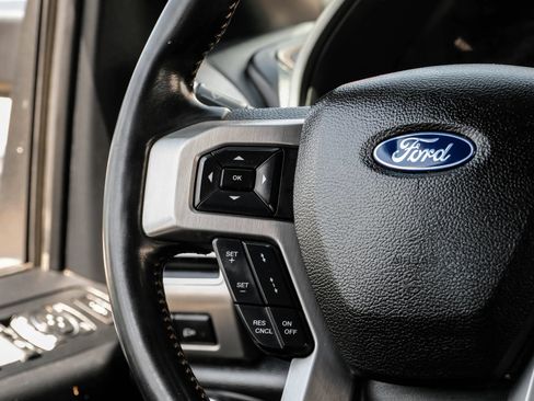 Used 2020 Ford F250 Platinum w/ FX4 Off-Road Package AWD/4WD image 18