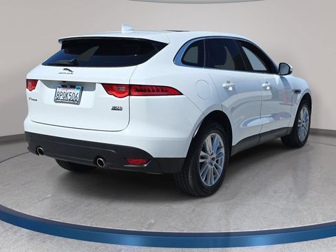 Used 2019 Jaguar F-PACE Prestige AWD/4WD image 6