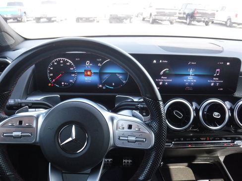 Used 2023 Mercedes-Benz GLB 250 image 25