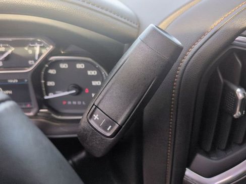 Used 2022 GMC Sierra 2500 AT4 w/ AT4 Preferred Package image 16