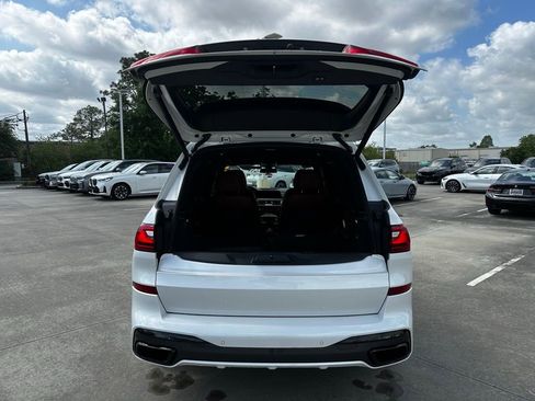 Used 2020 BMW X7 M50i image 27