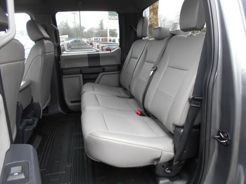 Used 2022 Ford F450 XL w/ STX Appearance Package image 8