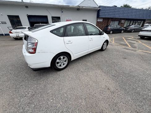 Used 2007 Toyota Prius FWD image 25