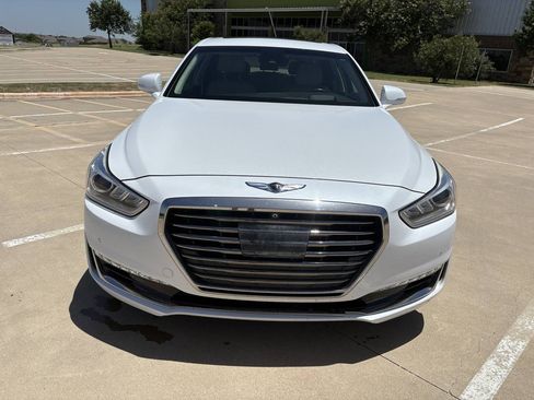 Used 2017 Genesis G90 3.3T Premium RWD image 7