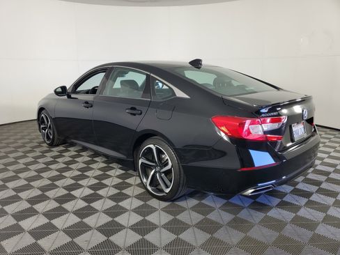 Used 2020 Honda Accord Sport image 6