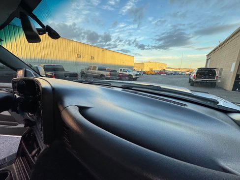 Used 2006 Chevrolet Silverado 2500 W/T w/ Skid Plate Package image 29