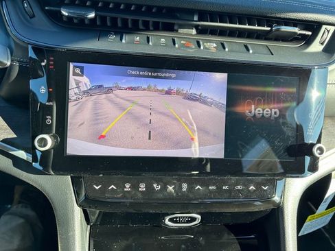 New 2026 Jeep Grand Cherokee Laredo image 29