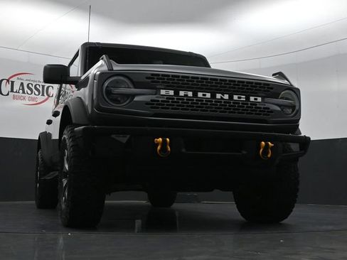 Used 2024 Ford Bronco Badlands image 27