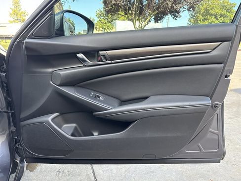 Used 2020 Honda Accord Sport image 38