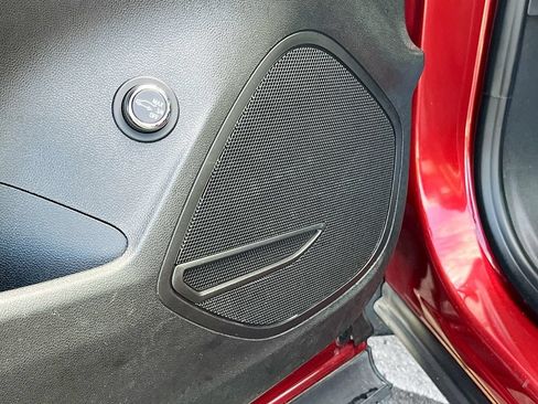 Used 2023 Buick Envision Essence FWD image 18