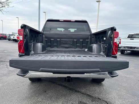 Used 2025 Chevrolet Silverado 1500 LT AWD/4WD image 6