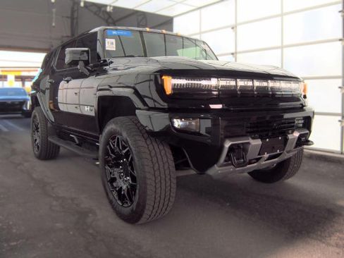 Used 2025 GMC Hummer EV 2X AWD/4WD image 3