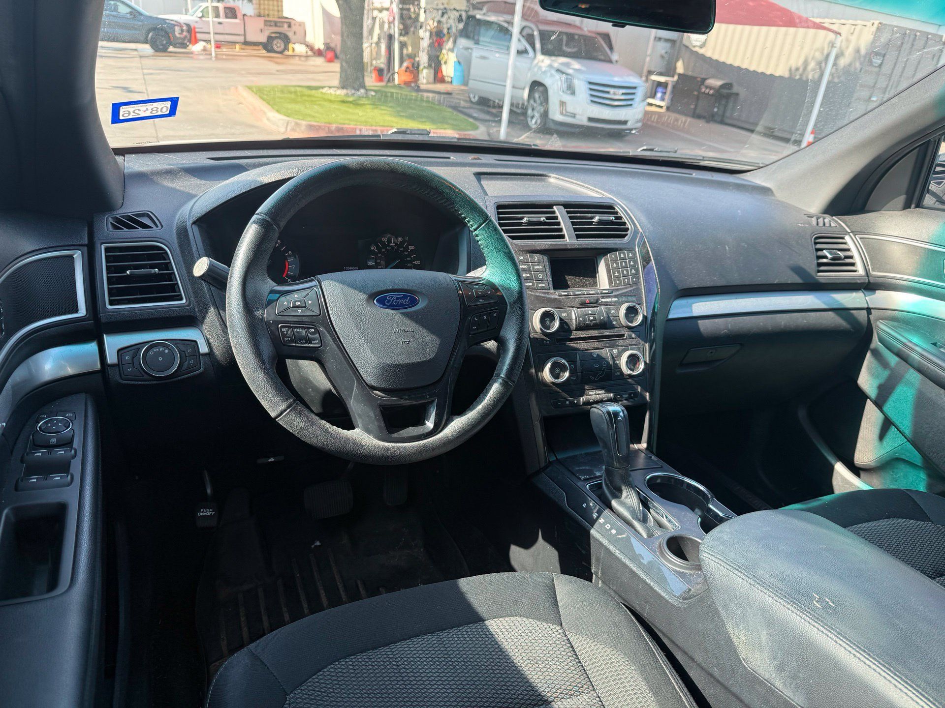 Used 2017 Ford Explorer XLT FWD image 7