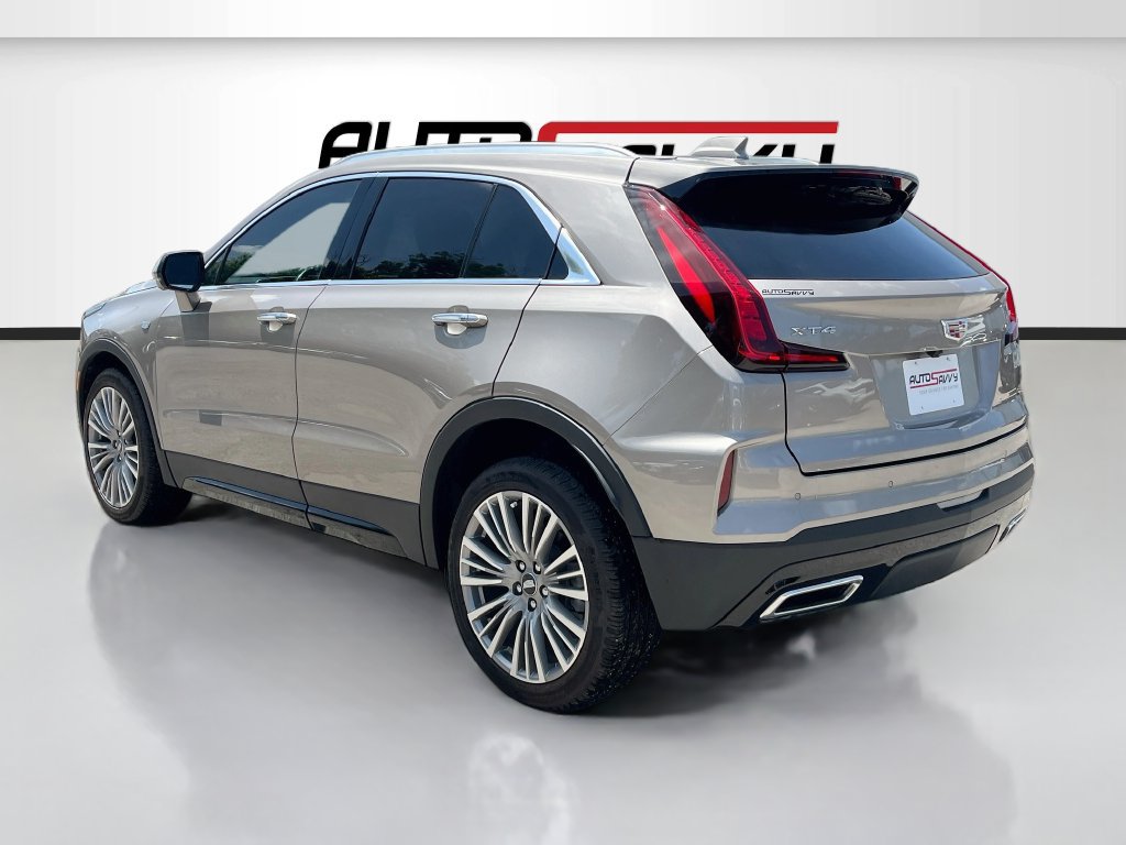 Used 2025 Cadillac XT4 Premium Luxury FWD image 5
