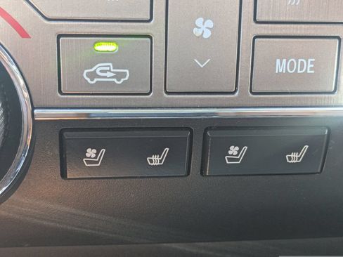 Used 2020 Toyota Tundra 1794 Edition AWD/4WD image 24