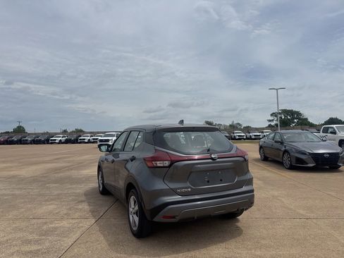 Certified 2024 Nissan Kicks S FWD image 16