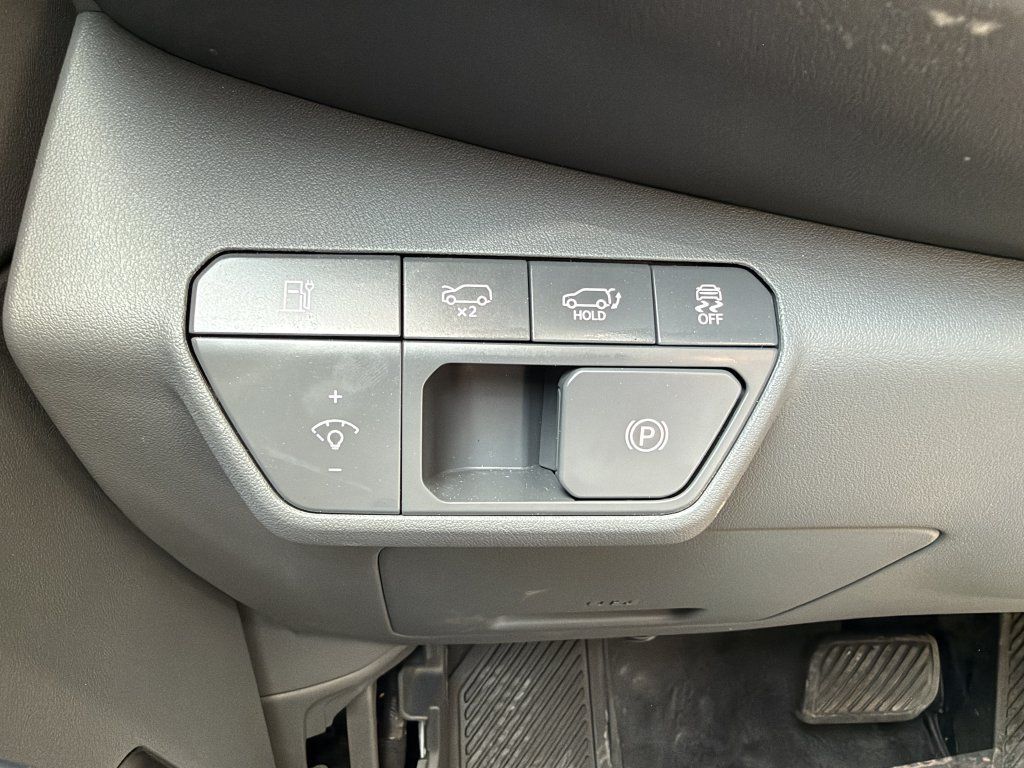 Used 2024 Kia EV9 Light RWD image 27