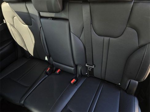 Certified 2025 Kia Sorento S w/ Panoramic Sunroof Package image 14