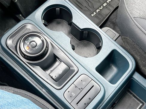 Used 2025 Ford Maverick XLT w/ XLT Luxury Package image 17