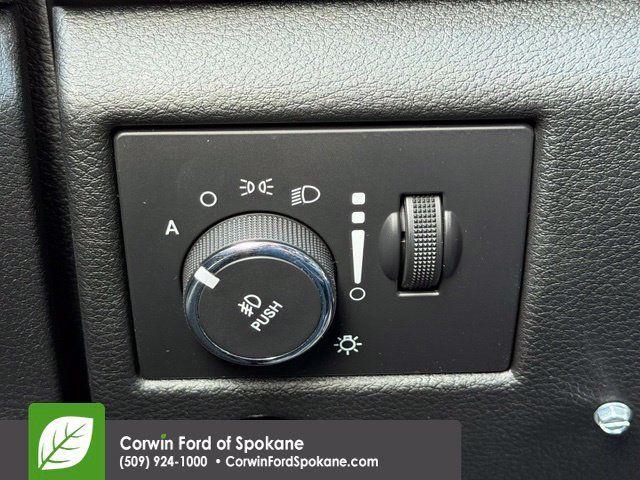 Used 2015 Jeep Grand Cherokee Limited w/ Luxury Group II AWD/4WD image 26