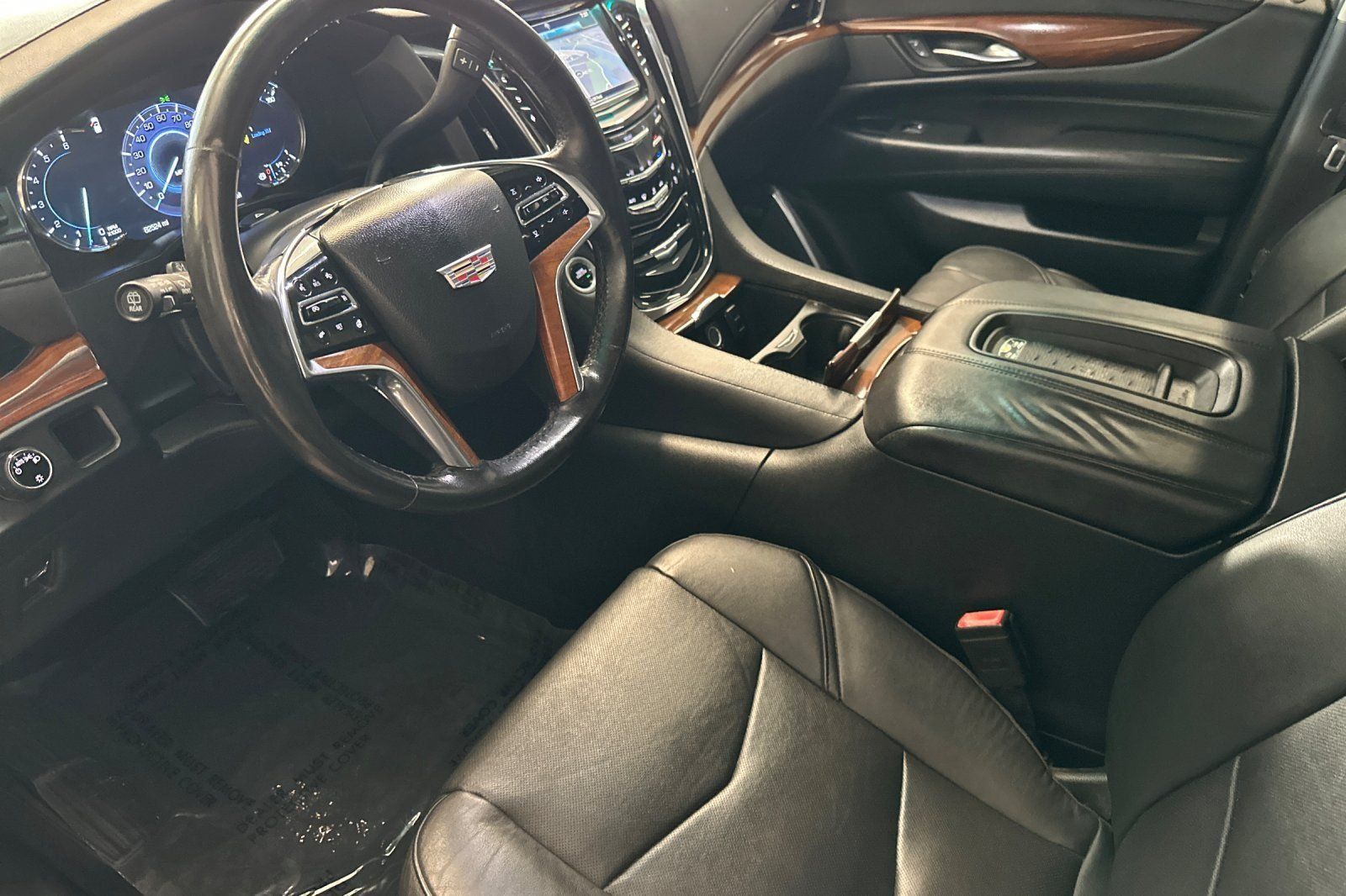 Used 2016 Cadillac Escalade Premium RWD image 10