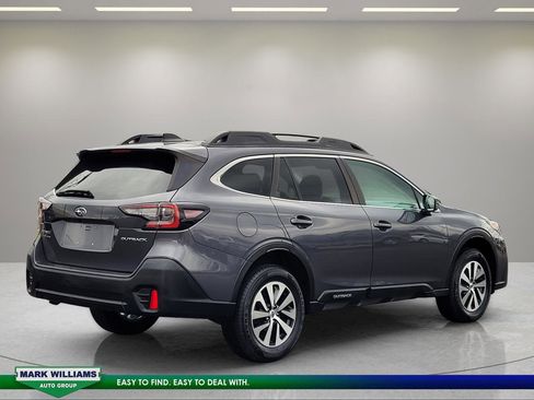 Used 2022 Subaru Outback Premium image 4