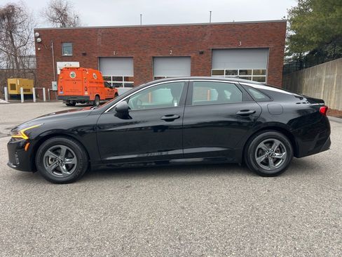 Used 2021 Kia K5 LX image 2