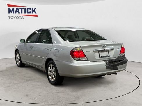Used 2005 Toyota Camry LE FWD image 5