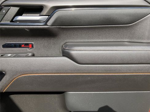 Used 2023 GMC Sierra 1500 AT4 w/ AT4 Premium Package image 33