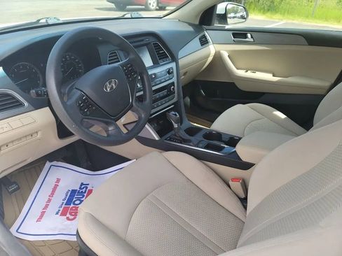 Used 2016 Hyundai Sonata SE FWD image 10