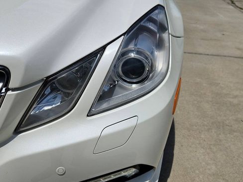 Used 2010 Mercedes-Benz E 550 Coupe image 19