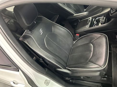 Used 2024 Chrysler Pacifica Limited w/ S Appearance Package image 27