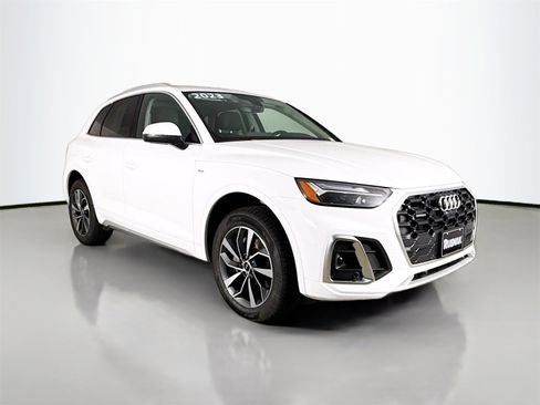 Used 2023 Audi Q5 2.0T Premium Plus w/ Premium Plus Package image 1