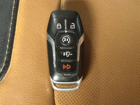 Used 2017 Ford F150 Limited w/ Trailer Tow Package image 32